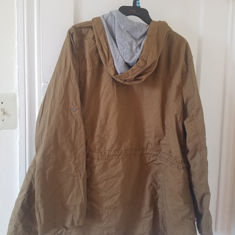 Jacket - Picture 2 of 8